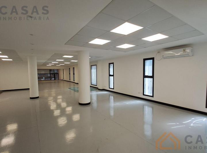 Local comercial · 523m² · 2 Ambientes