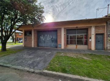 Bodega-Galpón , Avellaneda · Amplio Galpon Para Diversos Usos