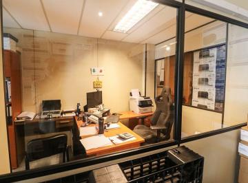 Local comercial · 600m² · 1 Cochera · Alquiler Local/oficinas y Gran Depósito, Cordón