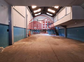 Bodega-Galpón de 1 ambiente, Tres de Febrero · Excelente Galpón con Oficinas