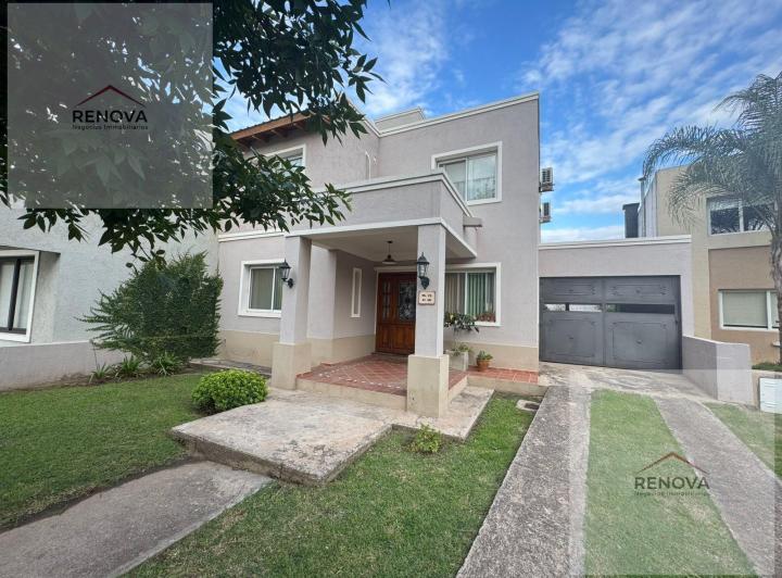 Casa · 250m² · 6 Ambientes