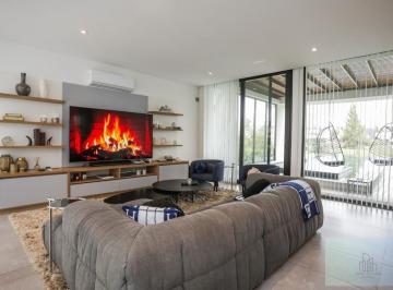 Casa · 308m² · 5 Ambientes · 3 Cocheras · Casa 5 Ambientes - en Terralagos - Canning - Ezeiza
