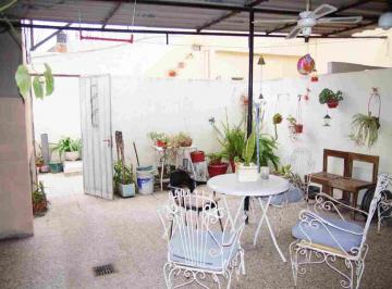 Casa · 130m² · 5 Ambientes · 1 Cochera · Multifamiliar. Venta El Palomar. Garaje y Parrilla
