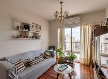 Departamento · 49m² · 2 Ambientes · 1 Cochera · Venta Dos Ambientes en San Juan 3200.con Cochera
