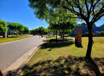 Terreno · 548m² · Venta Lote 548 m² C/proyecto a 300 m Cardinal Shop.