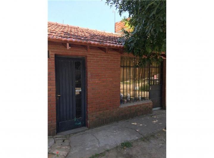 Casa · 110m² · 4 Ambientes · 2 Cocheras