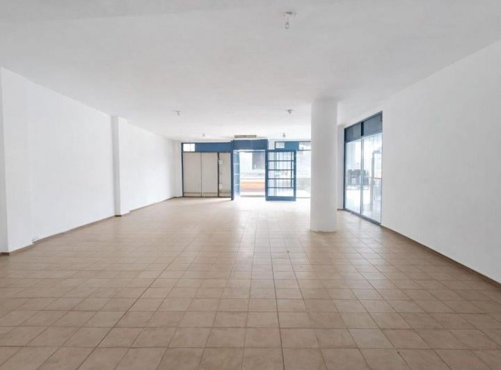 Local comercial · 74m²