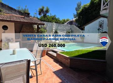Casa · 230m² · 6 Ambientes · 2 Cocheras · Casa Venta Barrio Parque Bernal