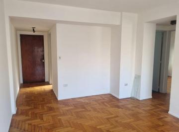 Departamento · 58m² · 3 Ambientes · Alquiler 3 Amb Luminoso con Balcon y Lavadero