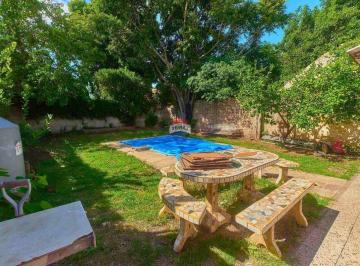 Casa · 100m² · 4 Ambientes · 1 Cochera · Casa en Venta Florencio Varela Parque Pileta