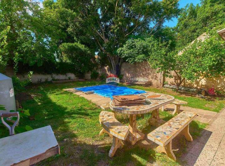 Casa · 100m² · 4 Ambientes · 1 Cochera