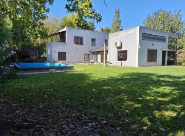 Casa · 229m² · 5 Ambientes · 2 Cocheras · Casa en Venta Villa Elisa 3 Dorm. Pileta