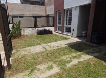Casa de 3 ambientes, Córdoba · Alquiler Casa 2 Dorm. con Patio y Cochera - Carrara de Horizonte Sur