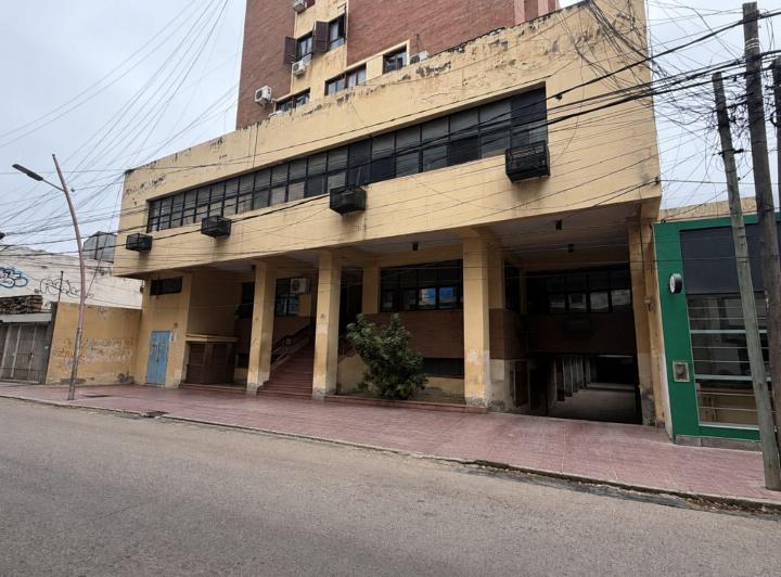 Local comercial · 73m² · 7 Cocheras