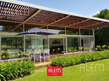 Casa · 200m² · 5 Ambientes · Casa en Alquiler en El Ombú | 3 Dorm.