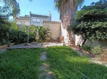 PH · 80m² · 3 Ambientes · Venta PH de 3 Amb. con Fondo Apto Credito Lugano.