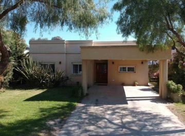 Casa · 124m² · 4 Ambientes · 2 Cocheras · Venta Casa 3 Dorm. San Ramiro Pilar del Este