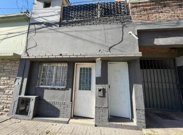 PH de 3 ambientes, La Plata · PH en Primer Piso por Escalera