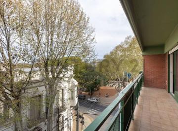 Departamento · 61m² · 4 Ambientes · 4 Amb C/balcón Corrido y Vista Abierta | Centro San Martín. Apto Crédito. Permuta