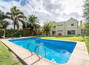Casa · 271m² · 5 Ambientes · 2 Cocheras · Venta Casa 5 Amb. Barrio Septiembre Escobar