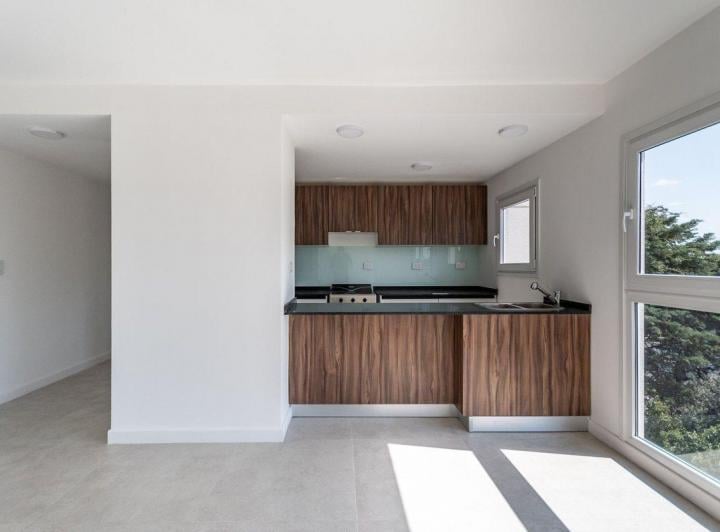 Departamento · 80m² · 4 Ambientes · 1 Cochera