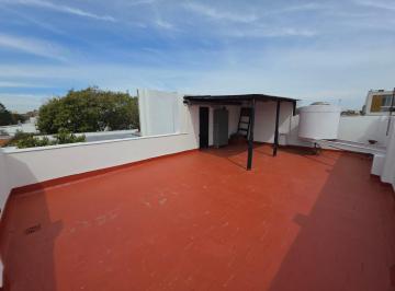 PH · 60m² · 3 Ambientes · PH - Munro - Este