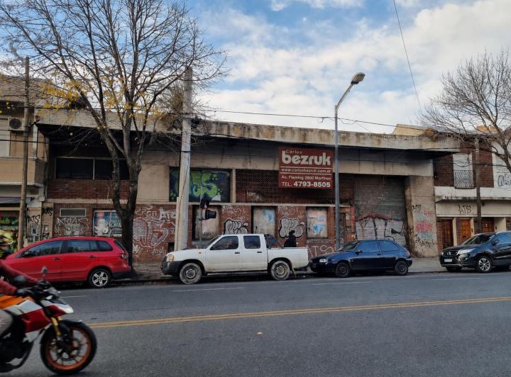 Terreno · 3700m²