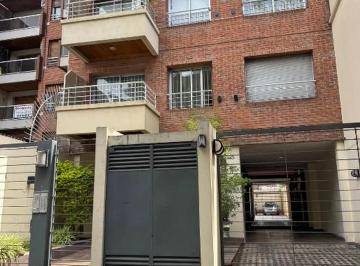 Departamento de 3 ambientes, Morón · Departamento de 66 m² con 2 Dorm. en Alquiler en Castelar