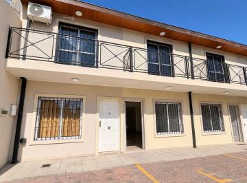 Departamento · 75m² · 3 Ambientes · 1 Cochera · Triplex en Alquiler en Muñiz