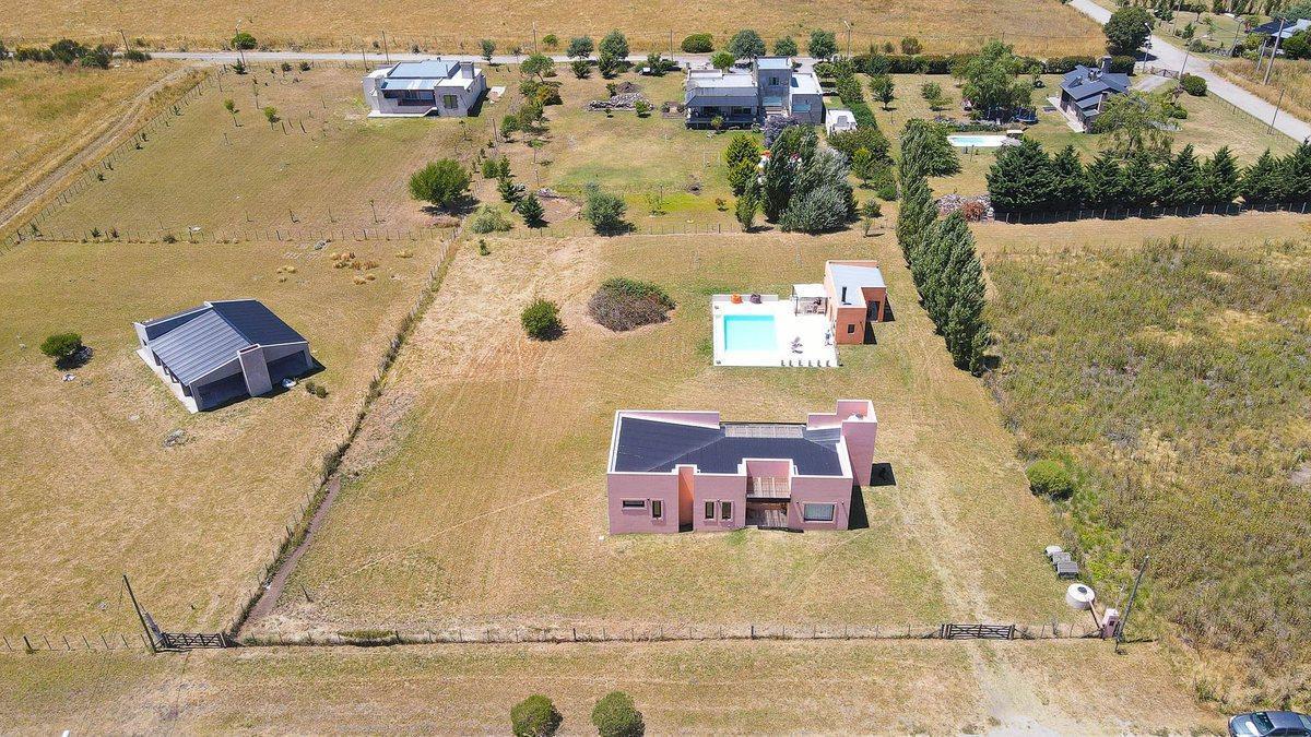 moderna casa quinta en venta valle sereno con pileta y quincho