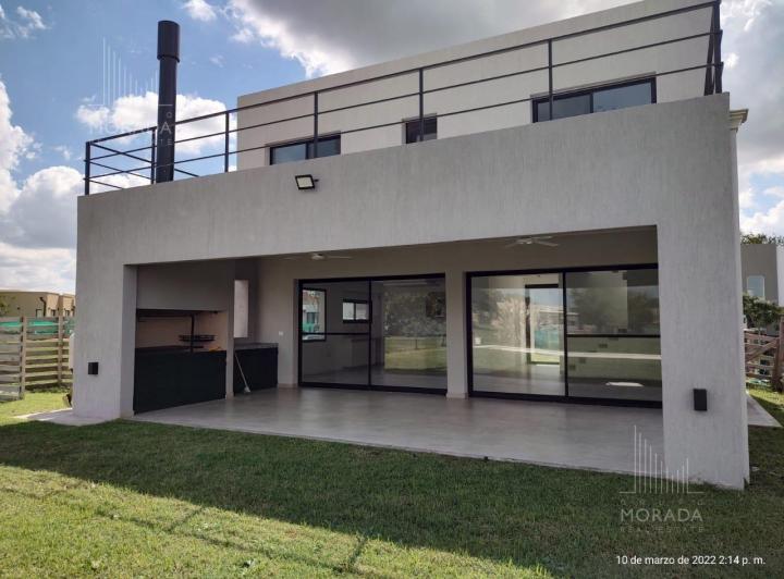 Casa · 180m² · 5 Ambientes · 2 Cocheras