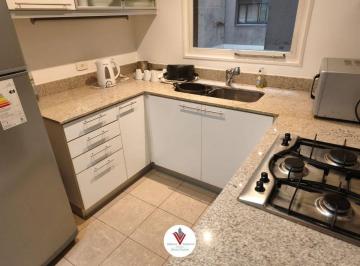 Departamento de 3 ambientes, Recoleta · Excelente 3 Ambientes Al Frente con Balcón Cerrado en Recoleta – Arenales Al 1800