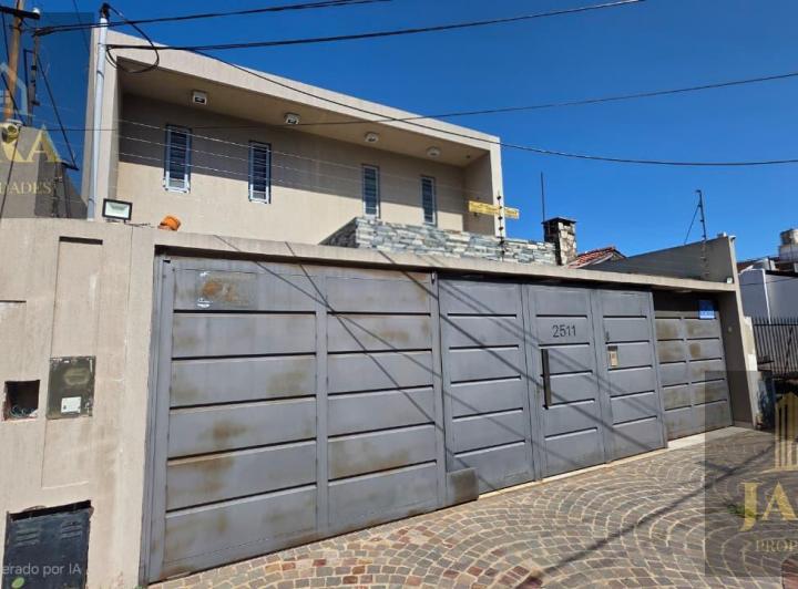 Casa · 400m² · 5 Ambientes · 1 Cochera