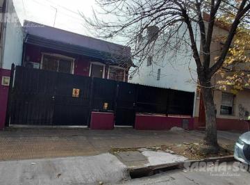 Casa · 190m² · 3 Ambientes · Casa de 3 Ambientes en Venta en Pizarro, Tigre | Patio con Parrilla