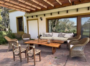 Casa · 300m² · 7 Ambientes · Excelente Chacra en Alquiler Temporal | Pilar