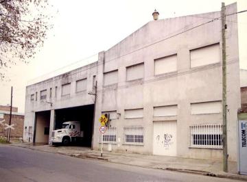 Bodega-Galpón · 2700m² · 2 Ambientes · Galpón Logistico de 2.700 m² en Imperdible Ubicación y Salida a 2 Calles