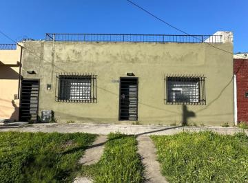 Casa · 55m² · 3 Ambientes · Casa 3 Amb Venta en Quilmes Oeste Jardín, Terraza