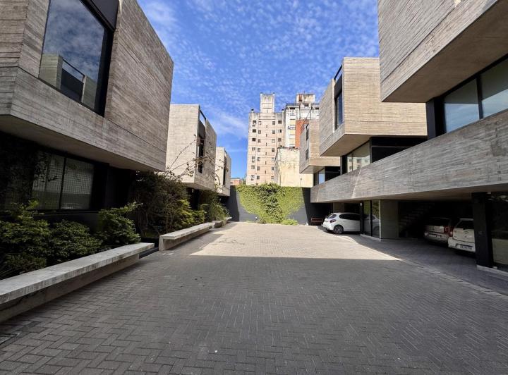 Casa · 69m² · 3 Ambientes · 1 Cochera
