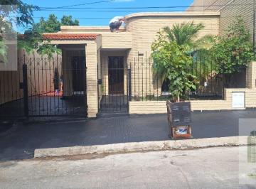 Casa · 250m² · 5 Ambientes · Casa en Crisol Norte