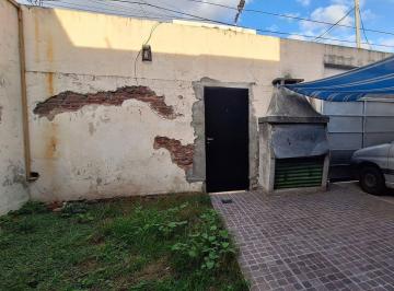 Casa · 145m² · 5 Ambientes · 1 Cochera · Venta Casa 5 Ambientes Piñeyro Avellaneda Cochera