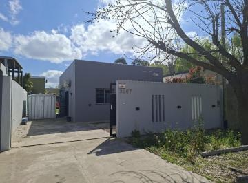 Local comercial · 70m² · 1 Ambiente · Local en Una Planta en Gonnet 70 m² Cub