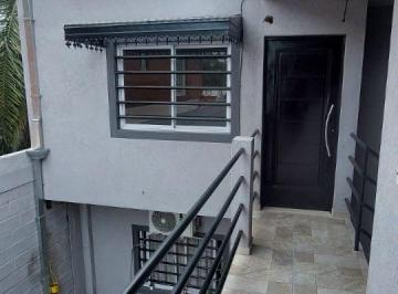 PH de 2 ambientes, Lanús · Hermoso PH de Dos Ambientes Amplio con Balcón y Sin Expensas!. Ministro Brin Lanus.