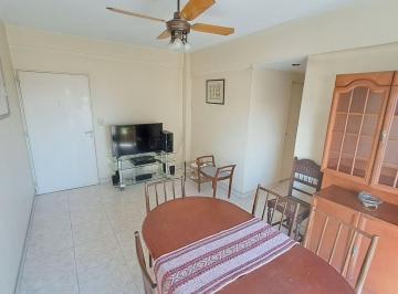 Departamento · 45m² · 3 Ambientes · Alquiler de 3 Ambientes en Avellaneda Centro