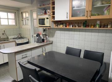 Departamento de 4 ambientes, Villa Crespo · 4 Ambientes con Dependencia Al Frente con Balcón Muy Luminoso Impecable