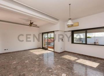 Departamento · 79m² · 3 Ambientes · Vendemos 3 Ambientes con Terraza Propia - Permuta.