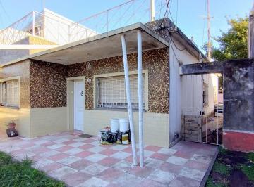 Casa · 95m² · 3 Ambientes · 1 Cochera · Venta Casa 3 Amb Villa Luzuriaga Apto Credito Bna