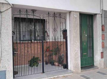 Departamento · 63m² · 4 Ambientes · Venta PH 3 Dorm. con Terraza V. del Parque
