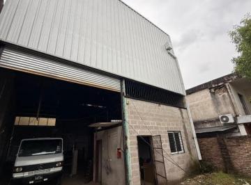 Bodega-Galpón · 360m² · Alquiler Depósito 320 m² - Ituzaingó - Acceso Oeste 500 m.