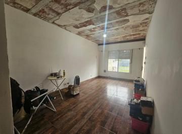 PH · 49m² · 3 Ambientes · 1 Cochera · Venta PH 3 Ambientes Tipo Casa con Cochera, Jardin y Patio Independiente