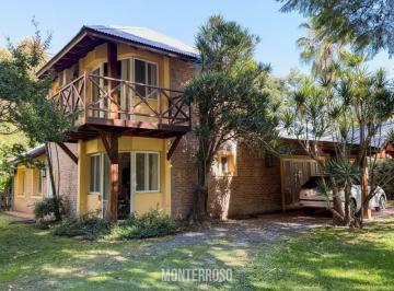 Casa · 263m² · 5 Ambientes · Casa Chalet en Venta en Quilmes Oeste, Quilmes, G. B. a. Zona Sur